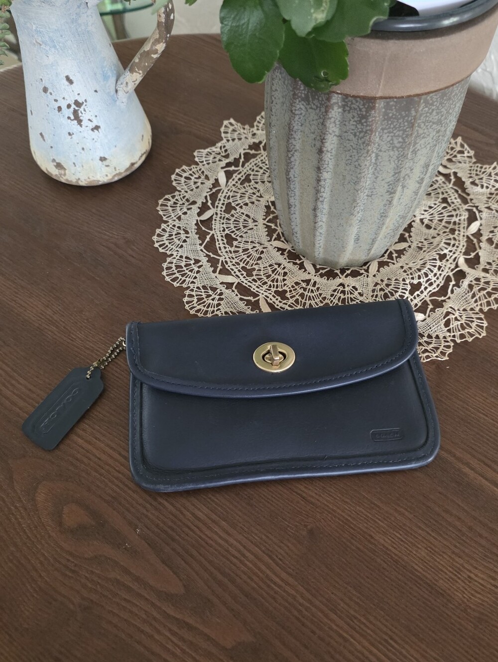 Vintage Coach Blue Leather Turnlock Wallet, EUC - Picture 10 of 12
